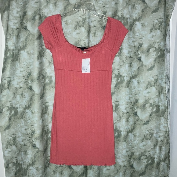 Forever 21 Dresses & Skirts - Pink Ribbed Short Sleeve Dress